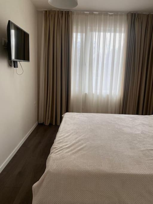 New Luxury Furnished Apartment - Beach, Varna Center & Fast Wi-Fi Exterior photo
