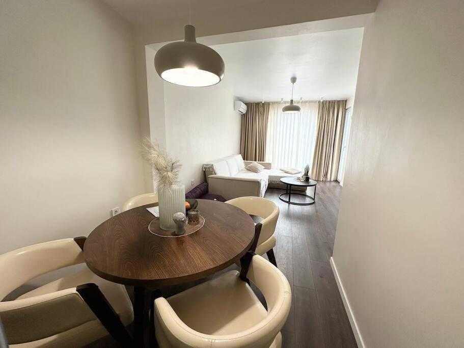 New Luxury Furnished Apartment - Beach, Varna Center & Fast Wi-Fi Exterior photo