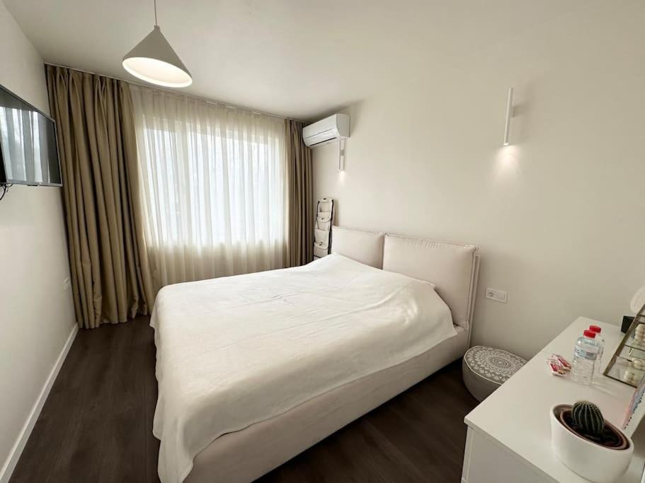 New Luxury Furnished Apartment - Beach, Varna Center & Fast Wi-Fi Exterior photo