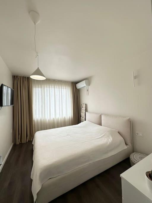 New Luxury Furnished Apartment - Beach, Varna Center & Fast Wi-Fi Exterior photo